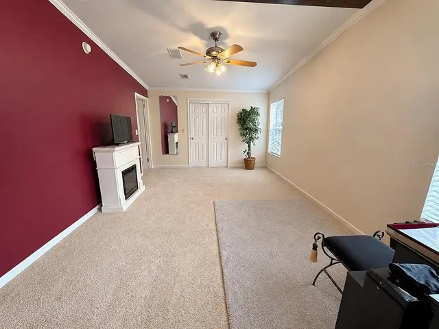 1722 Evergreen St, Kissimmee FL: spacious bedroom